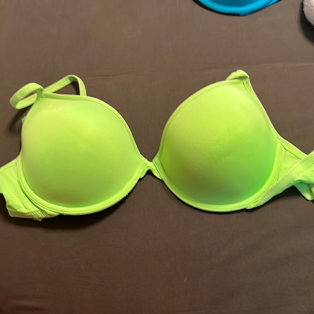 ‼️🅂🄾🄻🄳‼️Green bra